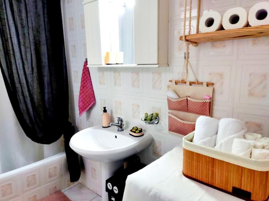 Nestor Apartment-near Historical Centre דירה *